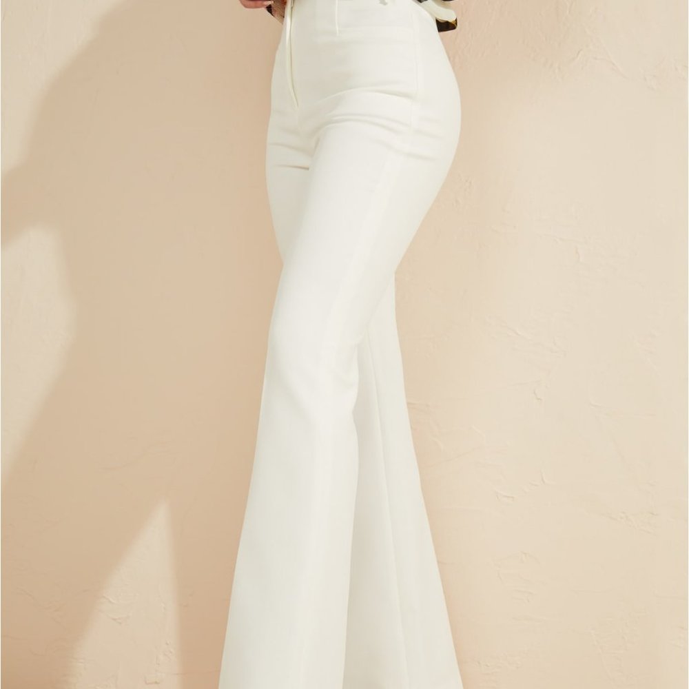 GUESS by Marciano Fit-and-Flare Pant; White; 4